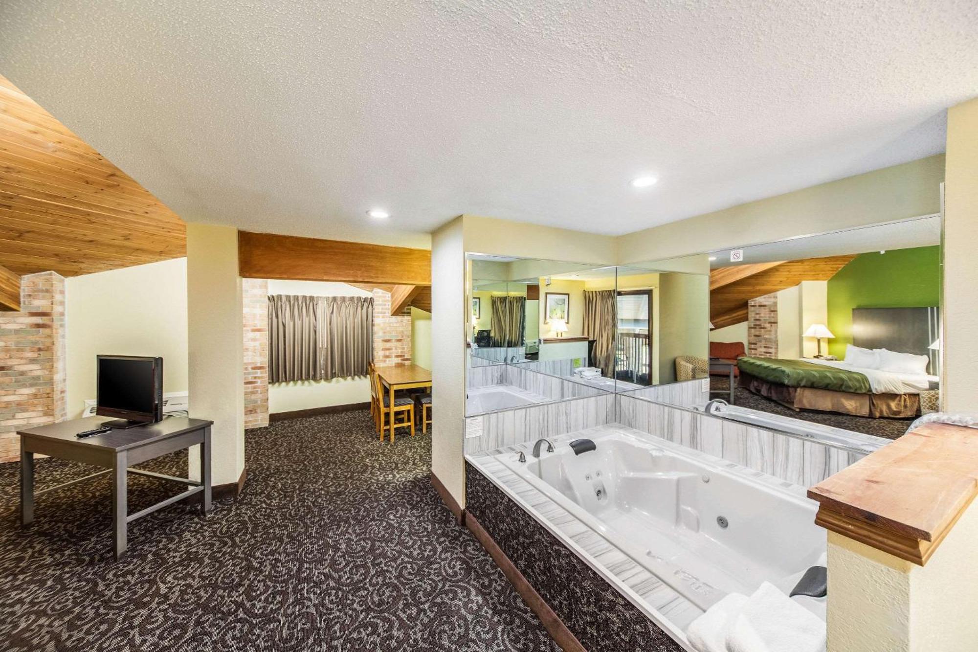 Quality Near Us-224 Hotel Decatur
