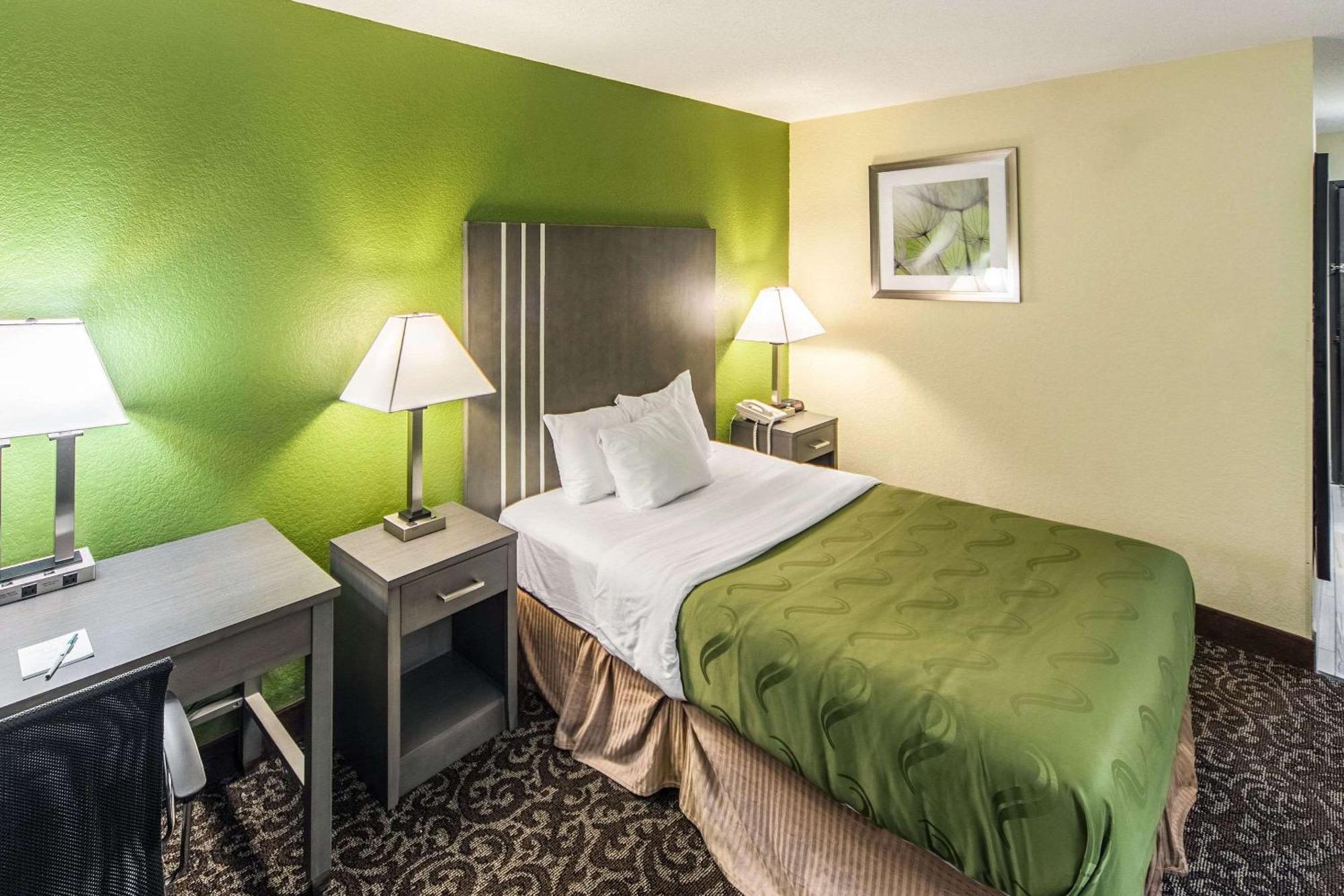 Quality Near Us-224 Hotel Decatur